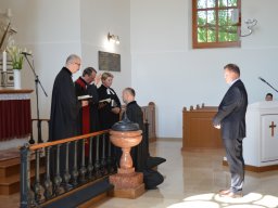 Szentelés és iktatás