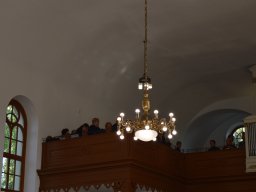 Szentelés és iktatás
